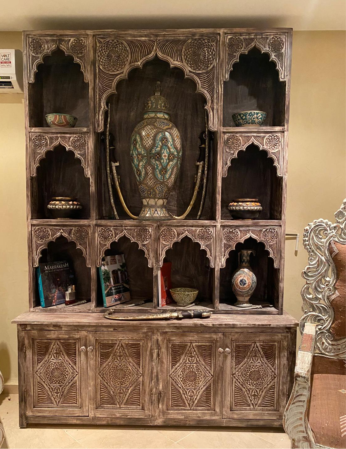 Moroccan shelf cabinet