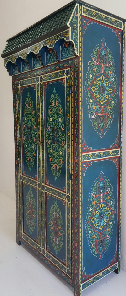 Shiraz armoire