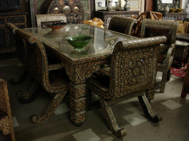 Mekissa dining room set